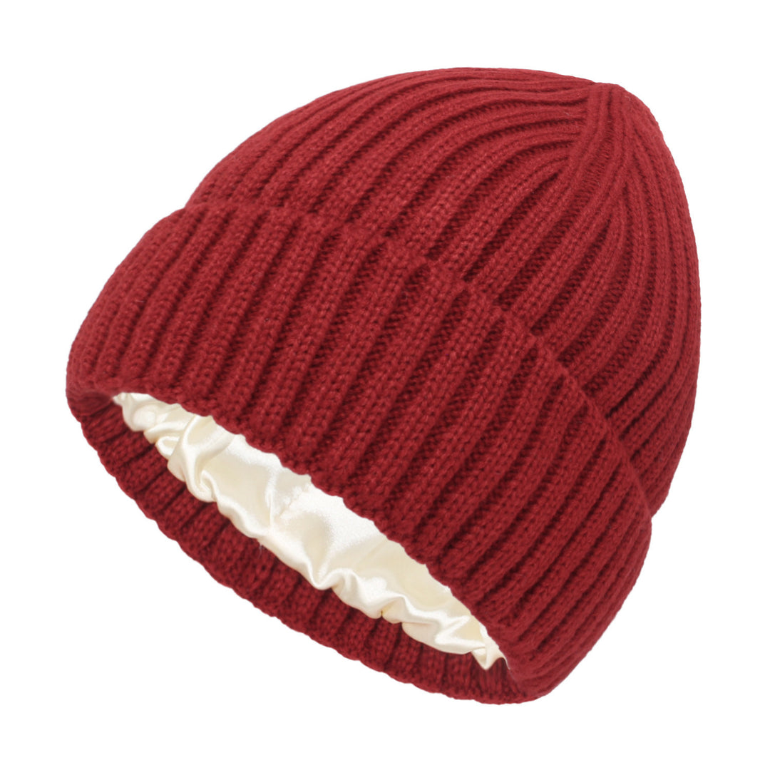 Satin-lined ribbed knit beanie in cream