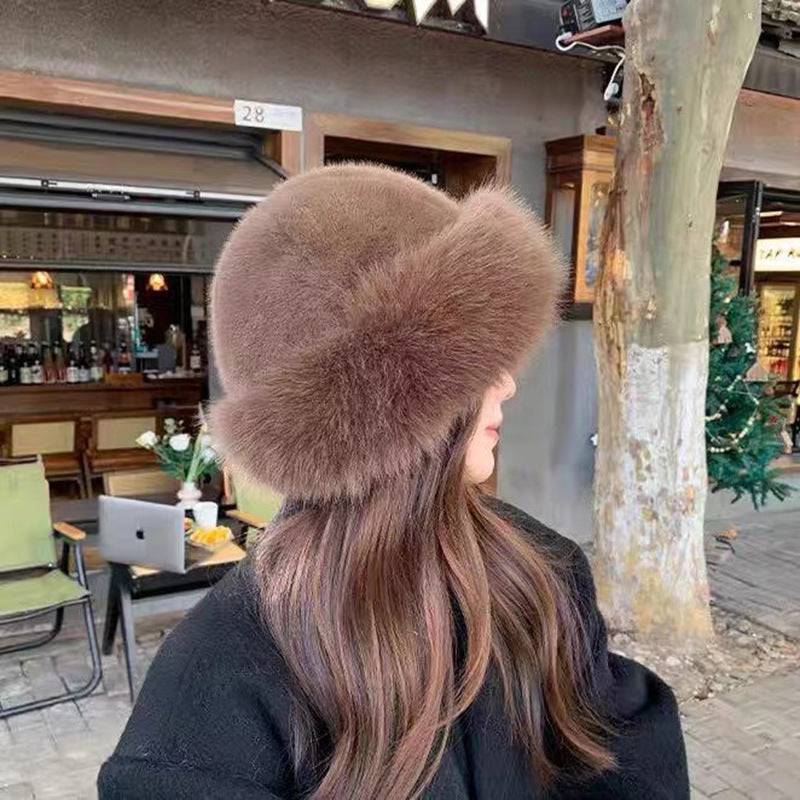 Fluffy beige faux fur roll-brim hat