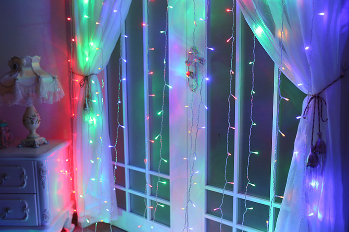 Hendrano LED Curtain Lights for Windows, Parties and Christmas