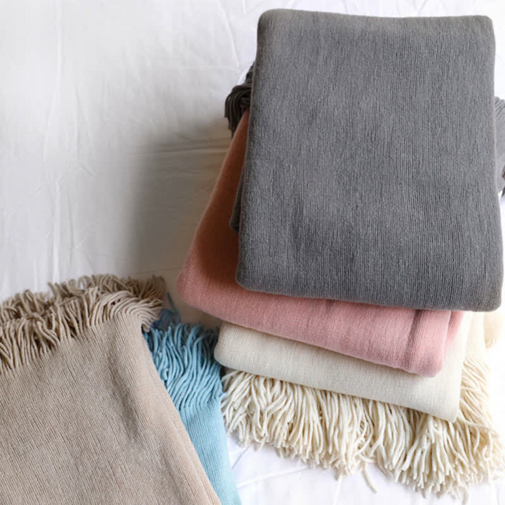 Chunky Knit Throw Blanket with Tassel Edges in Soft Acrylic