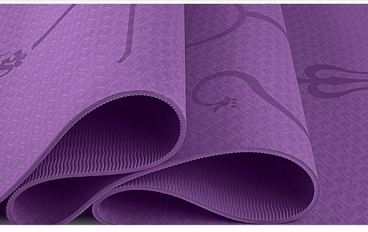 TPE yoga mat with alignment lines