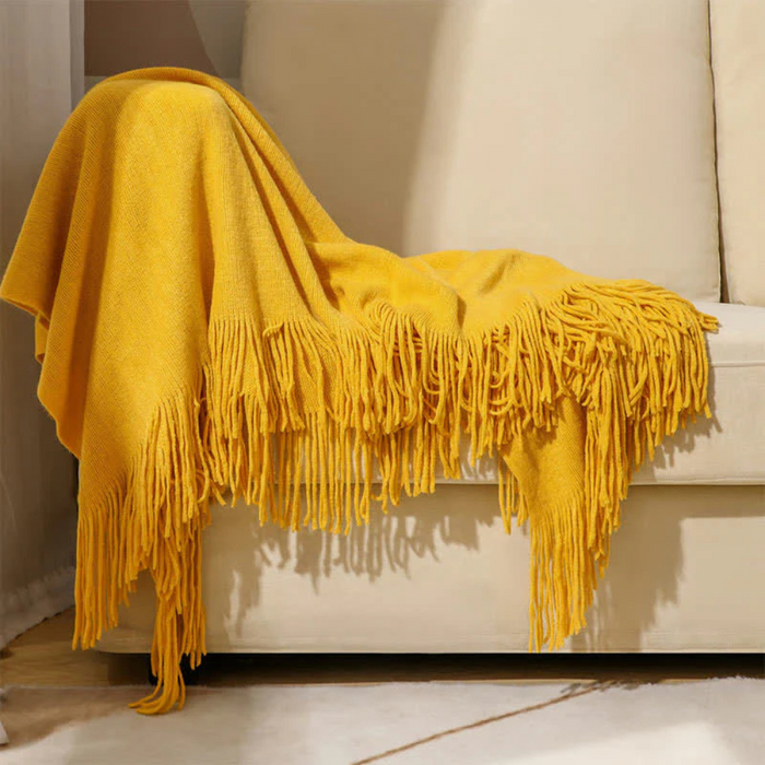 Hendrano™ Chunky Knit Throw Blanket with Tassel Edges in Soft Acrylic