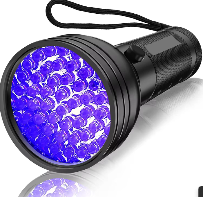 Hendrano™ UV Flashlight with 51 LEDs for Finding Pet Urine and Stains