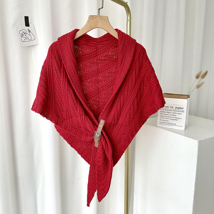 Chunky knit triangle scarf with buckle