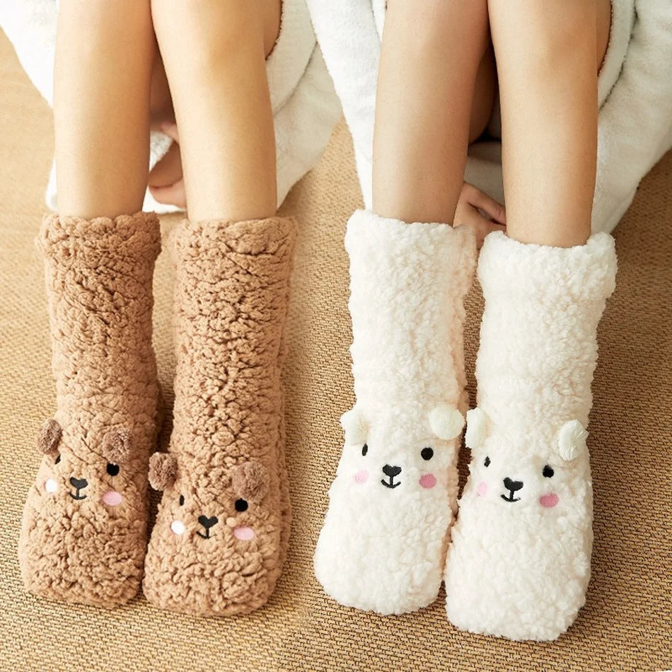 Hendrano™ Cute Bear Fleece Socks with Non-Slip Gripper Sole