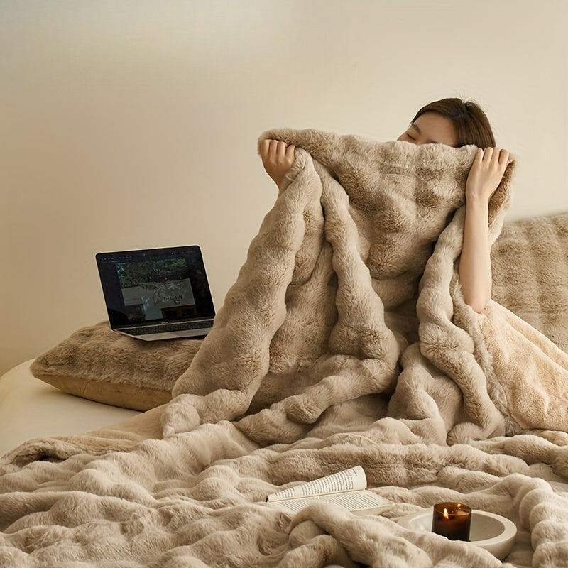 Double-Sided Fleece Blanket in Silky Faux Rabbit Fur