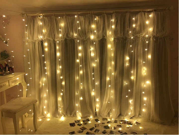 Christmas LED Curtain Lights 3 x 3 m 304 Beads Remote Control
