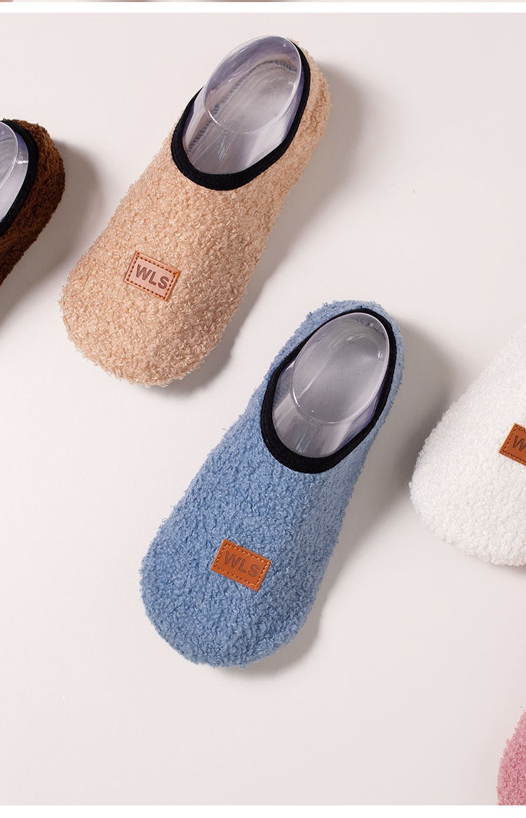 Camel fleece-lined slipper socks with grip sole
