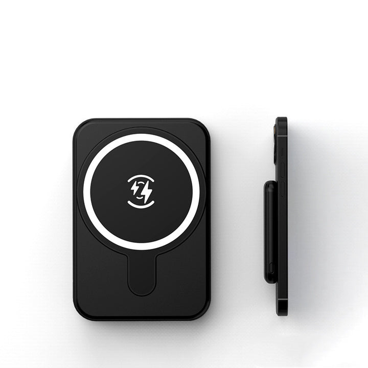 Magnetic wireless power bank on a phone
