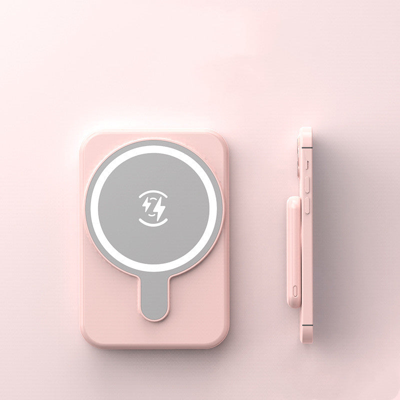 Magnetic wireless power bank on a phone