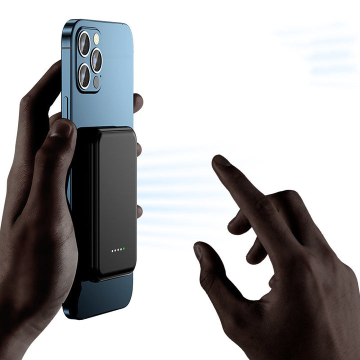 Magnetic wireless power bank on a phone