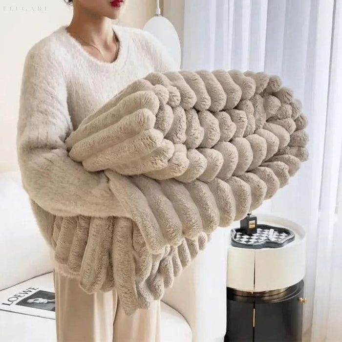 Hendrano™ Plush Textured Throw Blanket for Bed and Couch