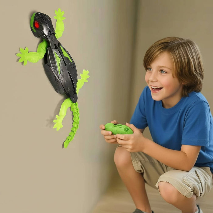 Hendrano™ Wall-Climbing RC Lizard Toy with Glowing LED Eyes