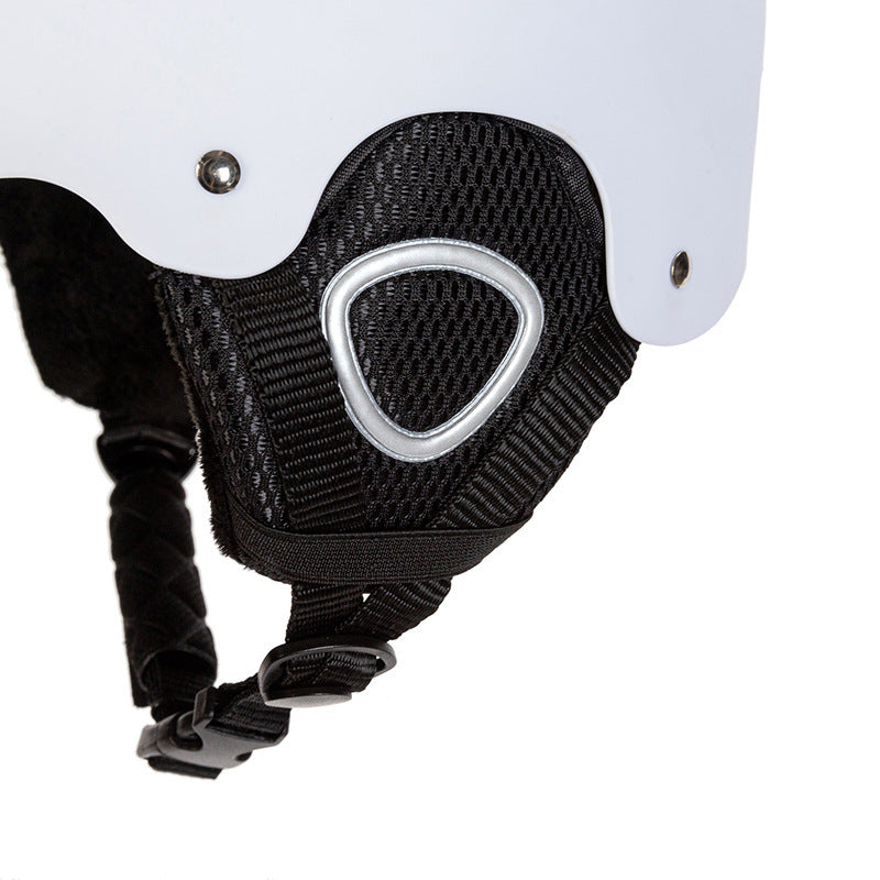 Lightweight Snow Sports Helmet with Comfort Fit and Air Vents