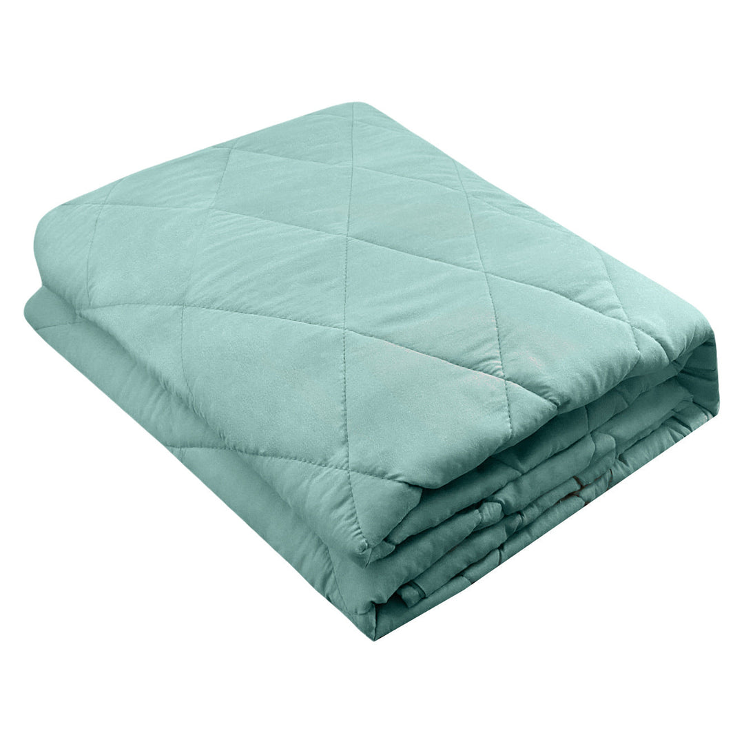 Plush Quilted Blanket with Even, All-Season Warmth