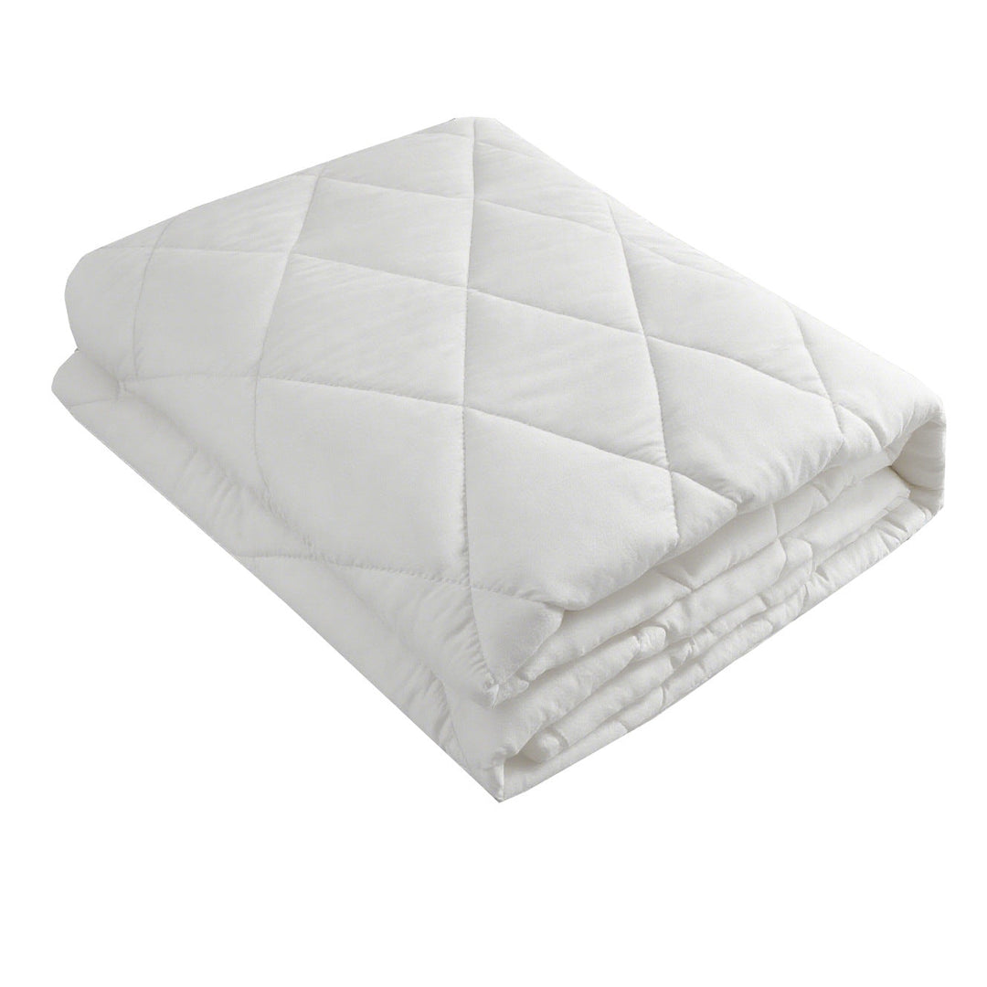 Plush Quilted Blanket with Even, All-Season Warmth