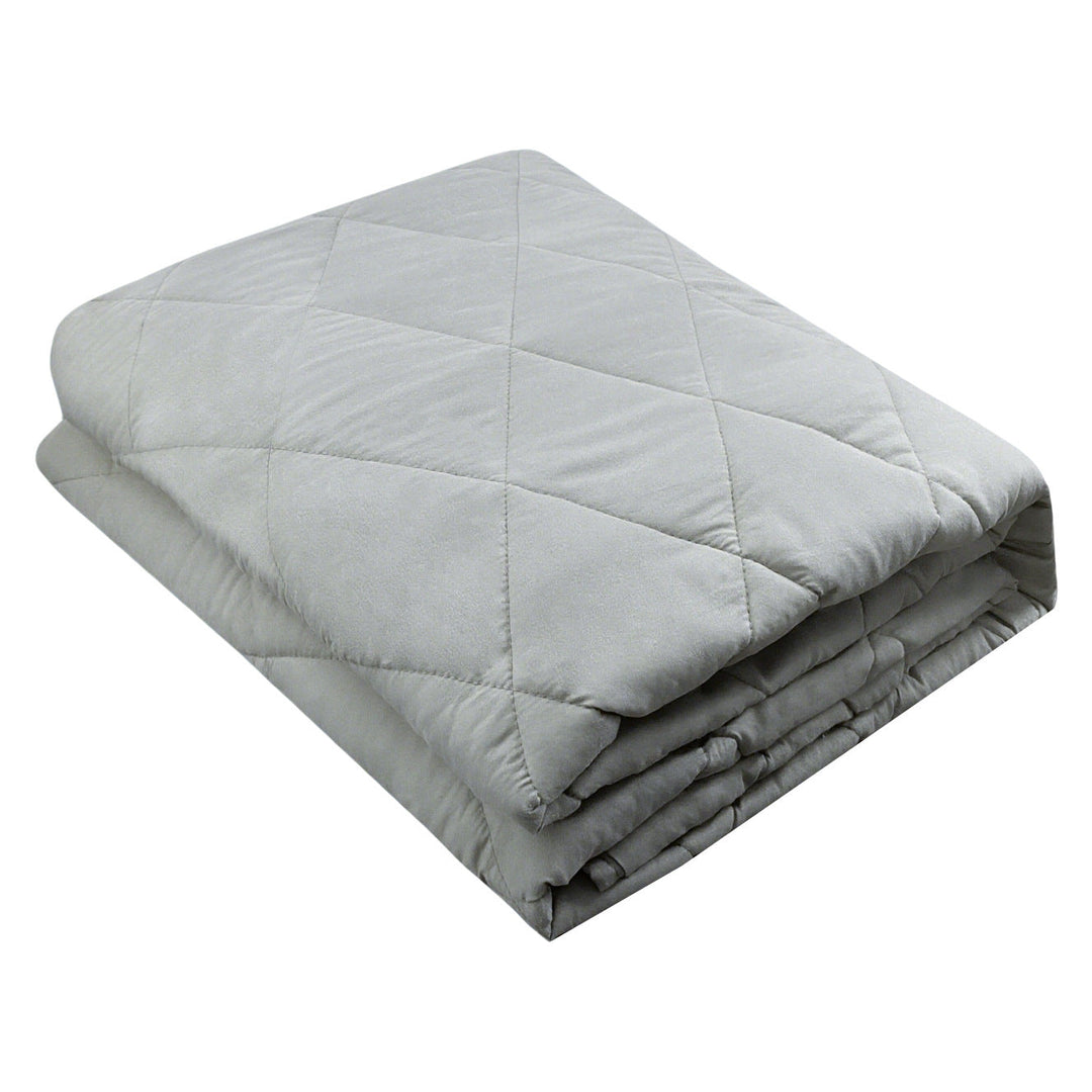 Plush Quilted Blanket with Even, All-Season Warmth