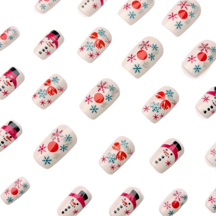 Hendrano™ Winter Press-On Nails with Snowman and Snowflake Designs