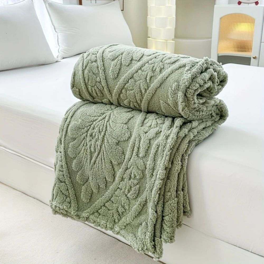 Geometric Jacquard Fleece Throw with French-Inspired Texture
