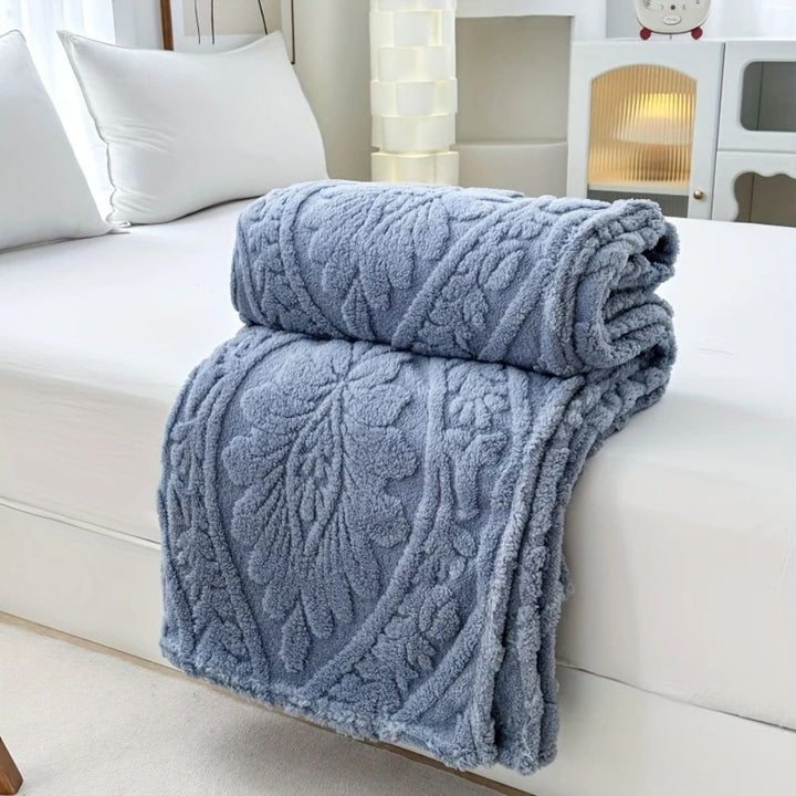 Geometric Jacquard Fleece Throw with French-Inspired Texture