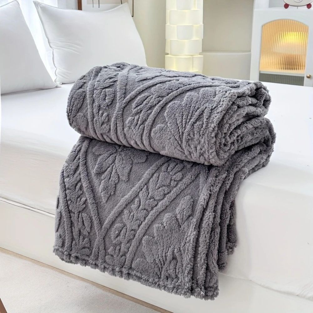 Geometric Jacquard Fleece Throw with French-Inspired Texture