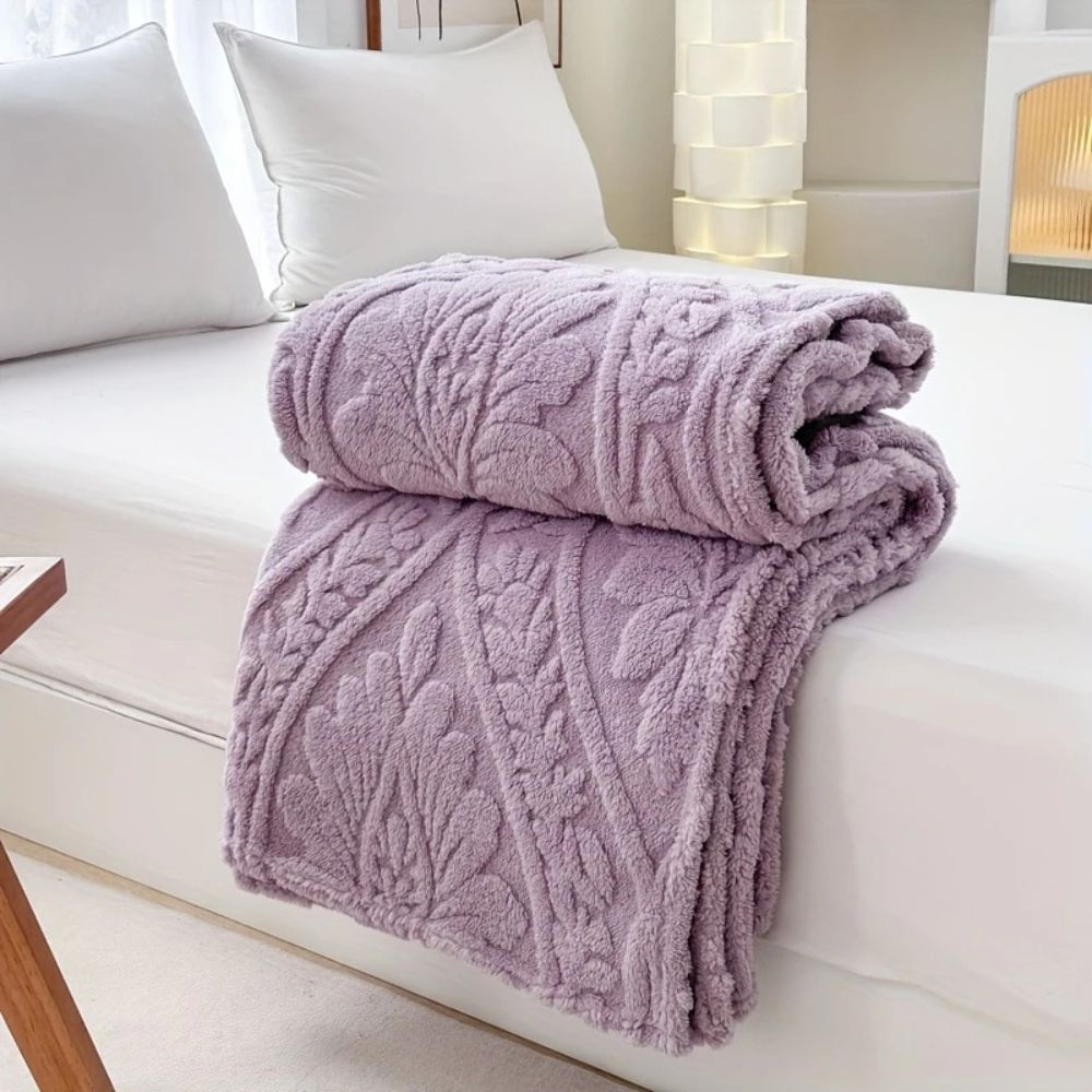 Geometric Jacquard Fleece Throw with French-Inspired Texture