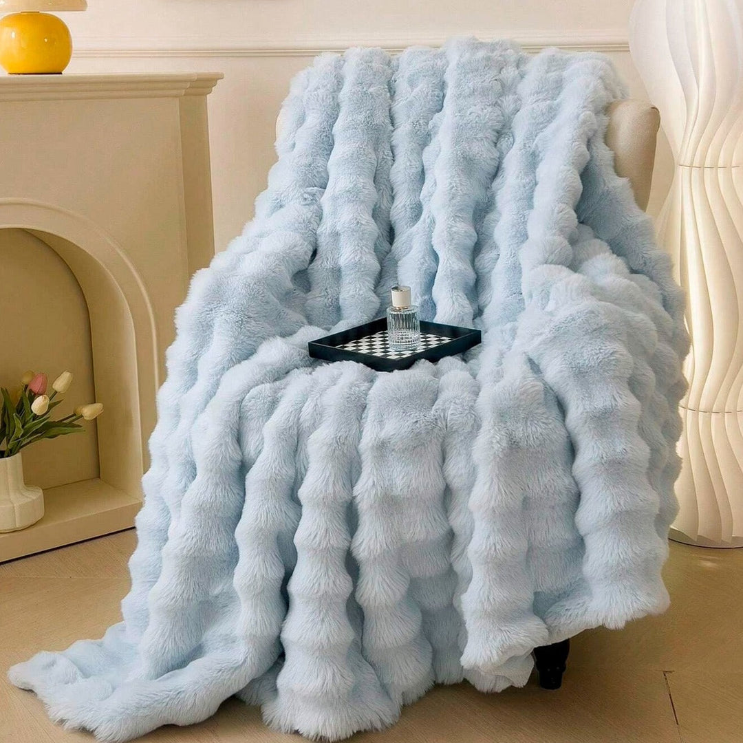 Dual-Layer Faux Fur Throw Blanket with Cloud-Soft Plush