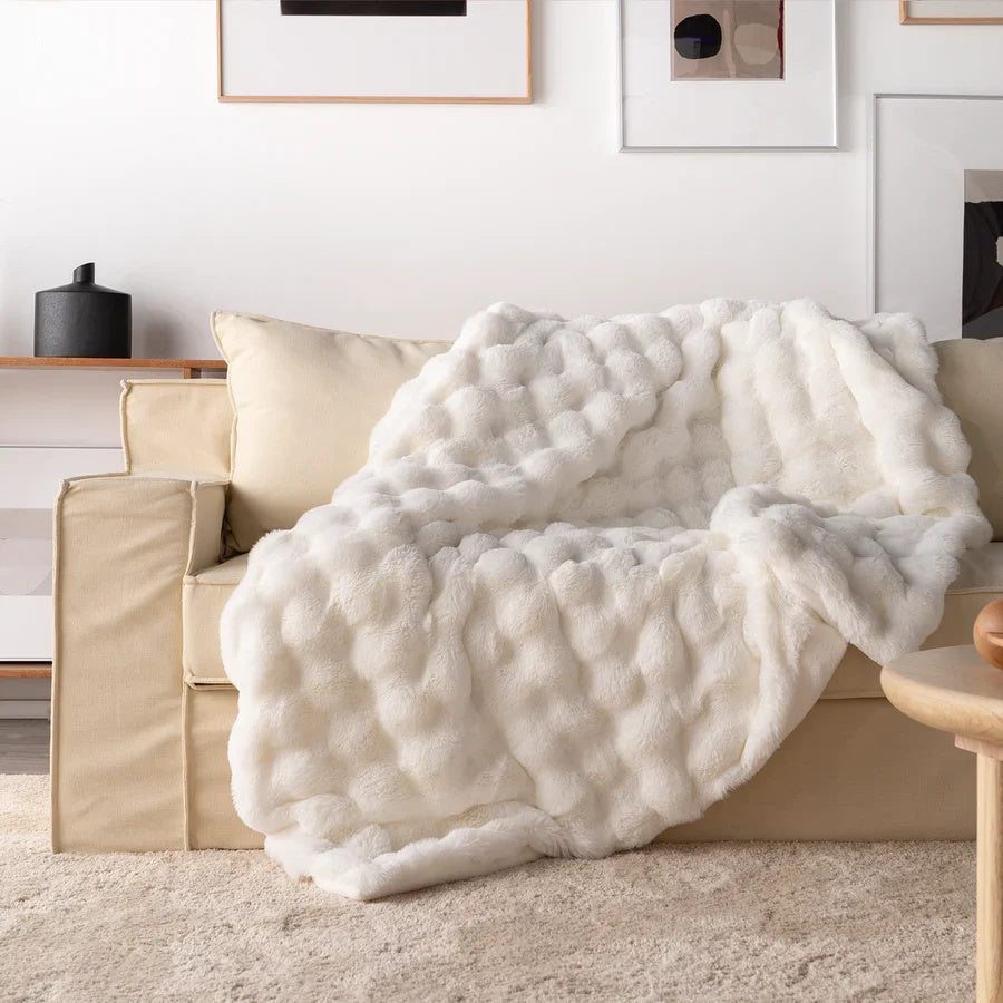 Dual-Layer Faux Fur Throw Blanket with Cloud-Soft Plush