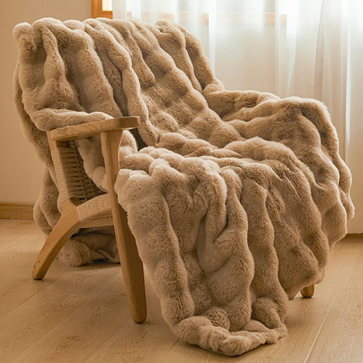 Ultra-Soft Faux Fur Throw Blanket with Silky Plush Feel