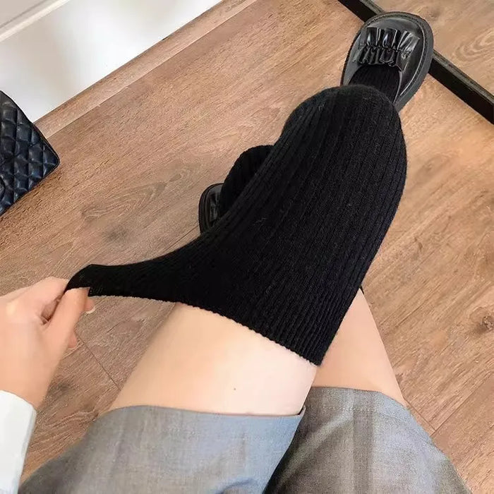 Hendrano™ Women's Thick Thigh-High Socks – Warm, Long and Versatile