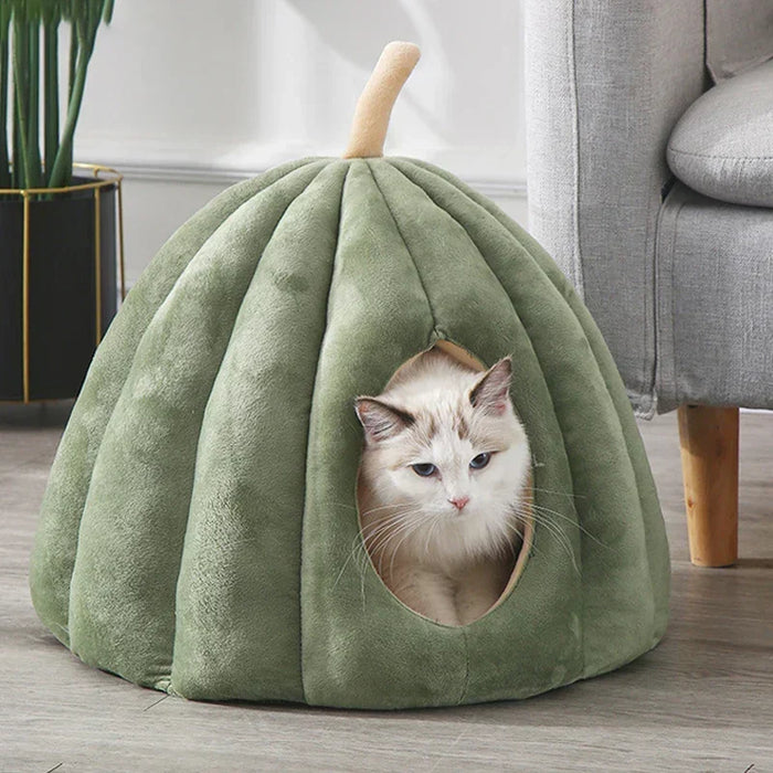 Hendrano™ Cozy Pumpkin Cat Bed with Enclosed Plush Hideaway