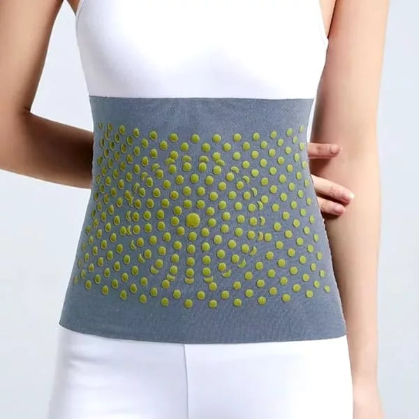 Portable Handheld Clothes Steamer That Heats Up in a Minute