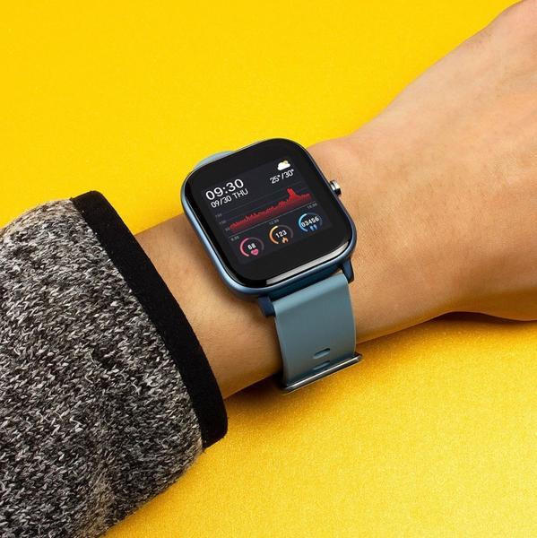 Hendrano™ Smart Sports Watch with Heart Rate and Sleep Tracking