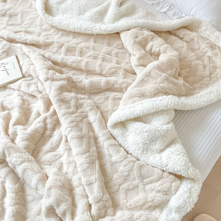 Hendrano™ Soft Comfort Blanket for Bed, Couch and Wrapping Up