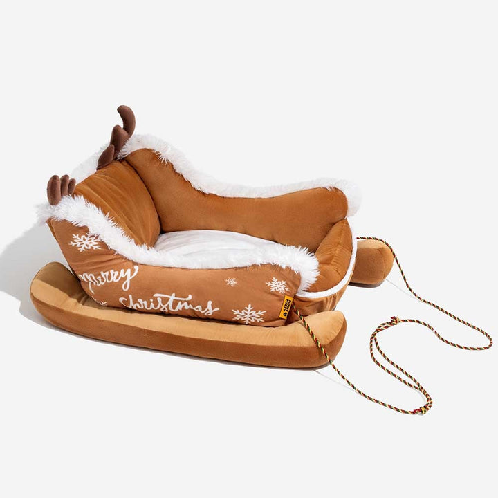 Hendrano™ Sleigh-Shaped Dog Bed with Plush Faux Fur for Cozy Winters