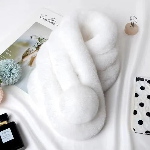Hendrano™ Plush Faux Fur Loop Scarf – Soft, Cozy Neck Warmer