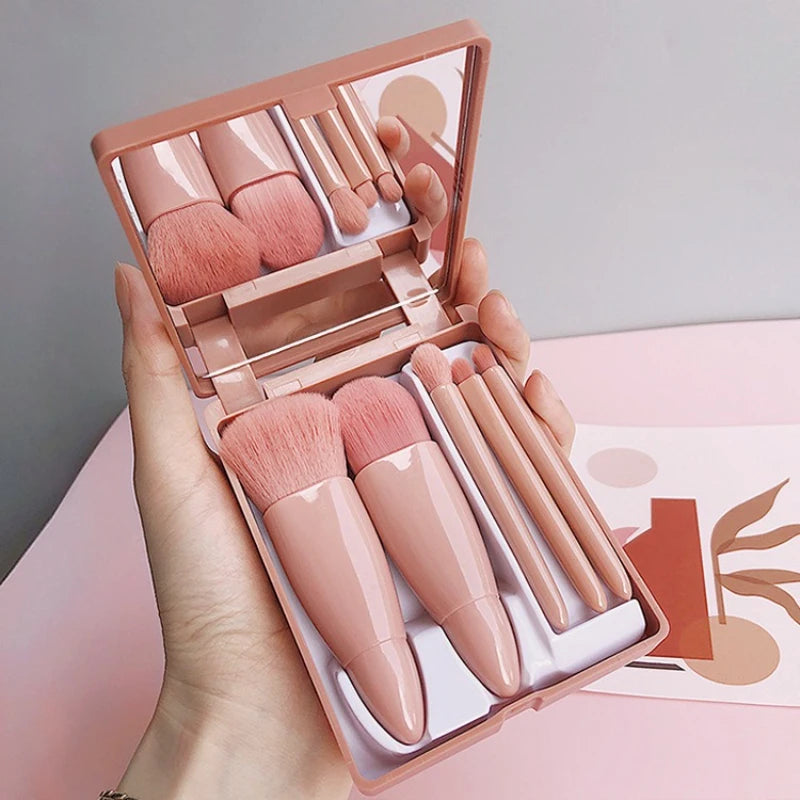 Hendrano™ Mini Makeup Brush Set with Mirror in a Compact Case