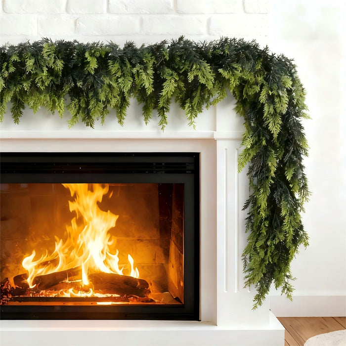 Hendrano Artificial Norfolk Pine Garland for Mantel and Stairs