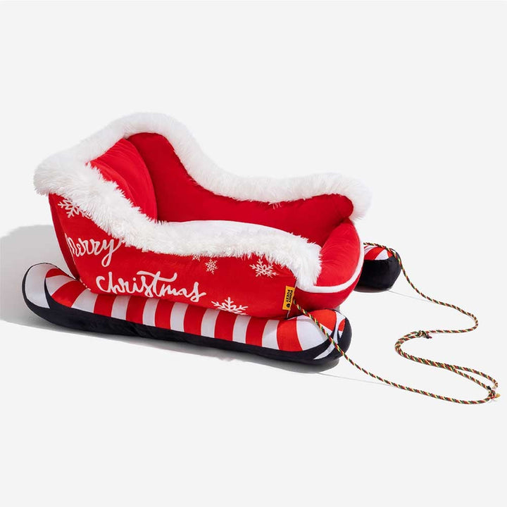 Hendrano™ Sleigh-Shaped Dog Bed with Plush Faux Fur for Cozy Winters
