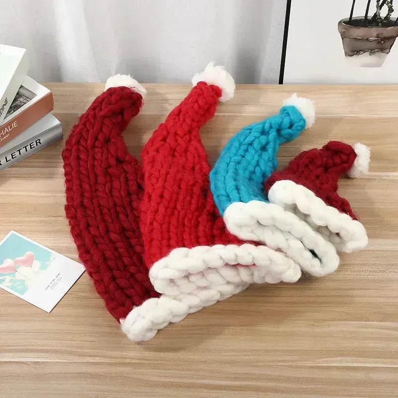 Hendrano™ Festive Plush Christmas Hat with Pompom for the Whole Family