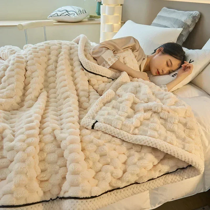 Thick Coral Fleece Blanket with Playful Turtle Velvet Texture
