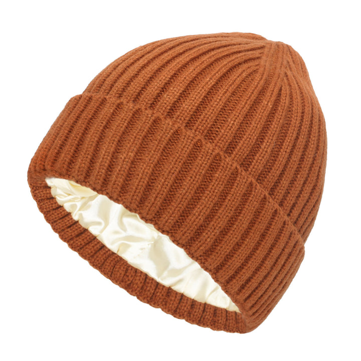 Satin-lined ribbed knit beanie in cream