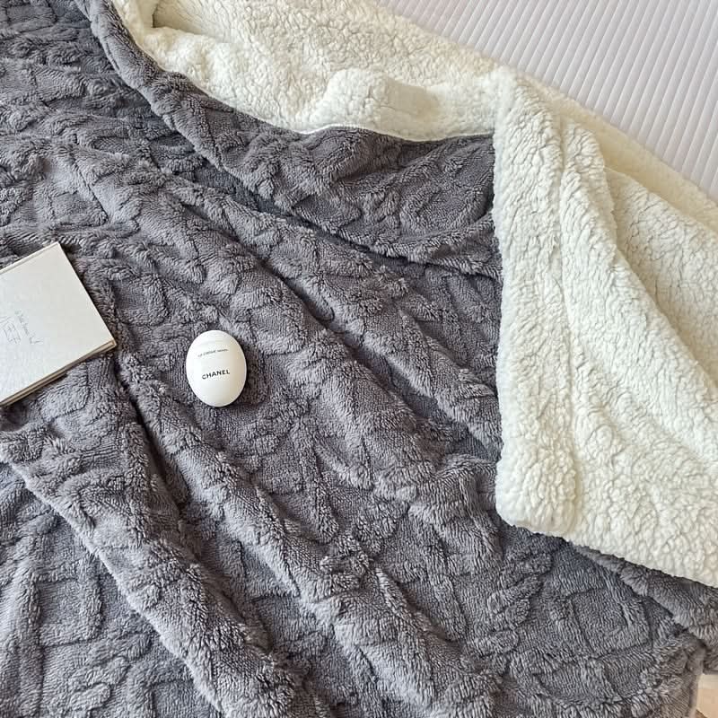 Hendrano™ Soft Comfort Blanket for Bed, Couch and Wrapping Up