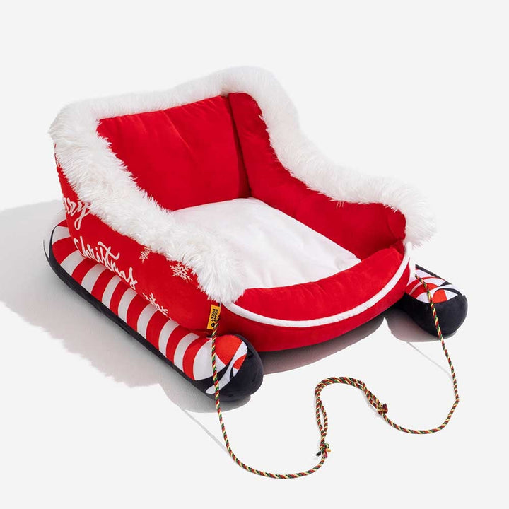 Hendrano™ Sleigh-Shaped Dog Bed with Plush Faux Fur for Cozy Winters