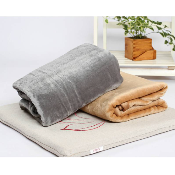 Faux Fur Fleece Throw Blanket with a Mink-Soft Feel