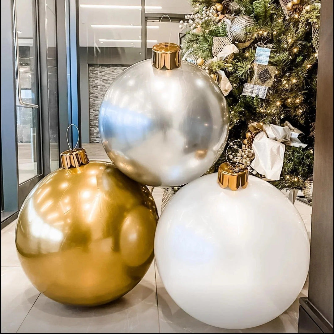 Hendrano™ Giant Inflatable Christmas Ball Ornament for Yard and Indoors