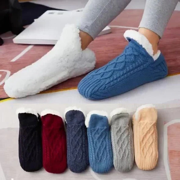 Hendrano™ Fleece-Lined Thermal Socks with Silicone Non-Slip Grips