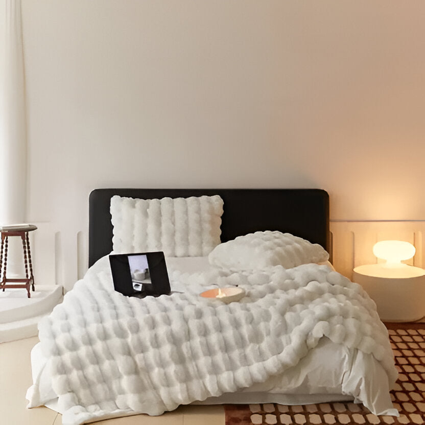 Soft Plush All-Season Blanket with a Minimal, Elegant Look