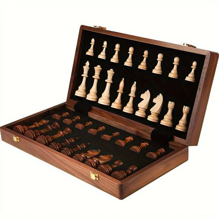 Hendrano™ Wooden Chess Set with 34 Pieces Including Two Extra Figures