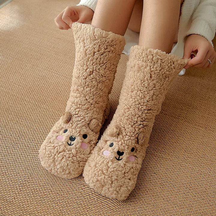 Hendrano™ Cute Bear Fleece Socks with Non-Slip Gripper Sole